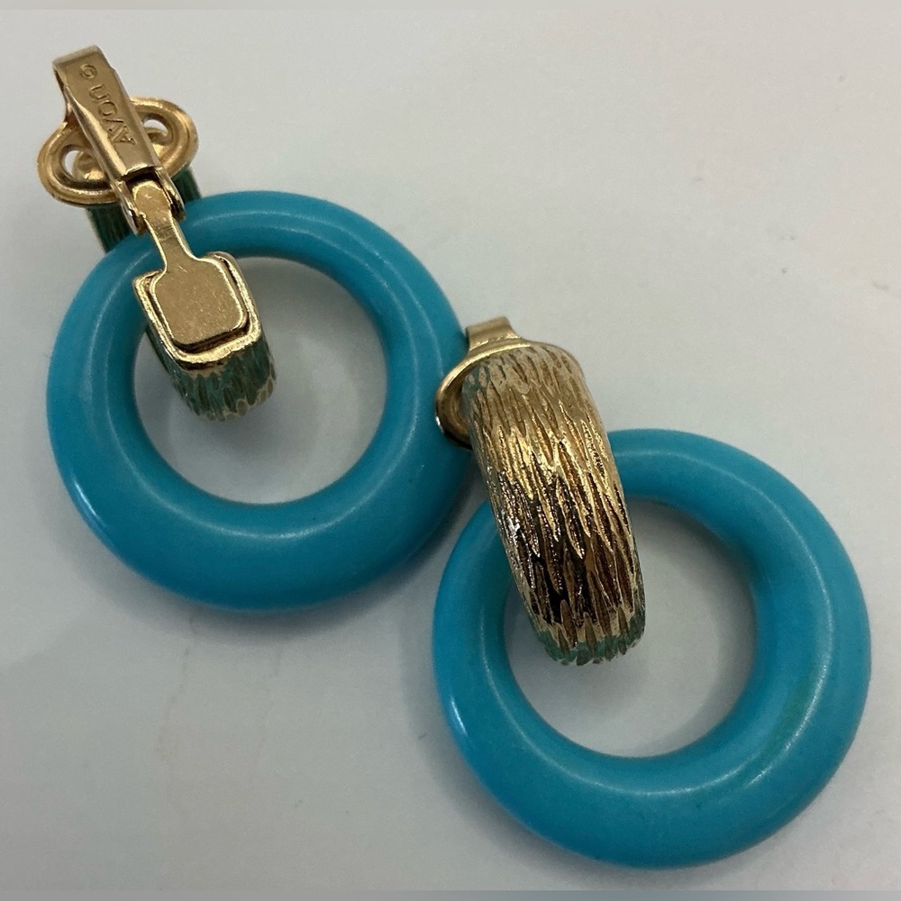 VINTAGE AVON CLIP BACK BLUE GREEN TEAL DOORKNOCKER EARRINGS